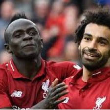 Quatre personnes blessées à Liverpool et à Manchester United